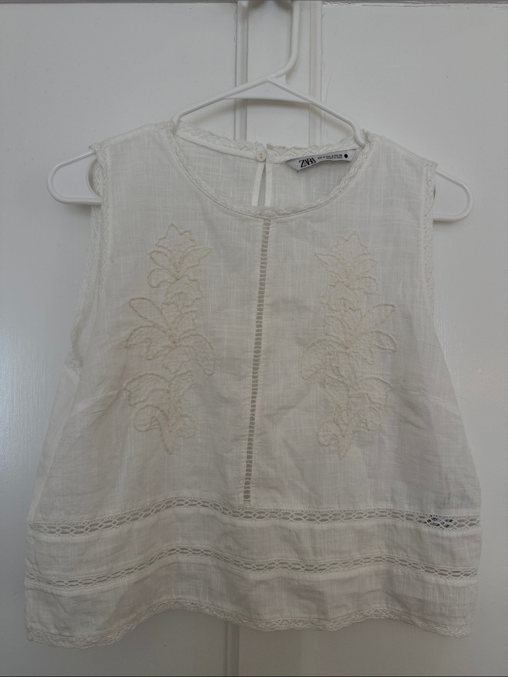 Zara Cream Embroidered Sleeveless Top